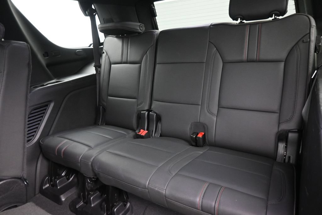 Used 2024 Chevrolet Tahoe RST RWD image 15