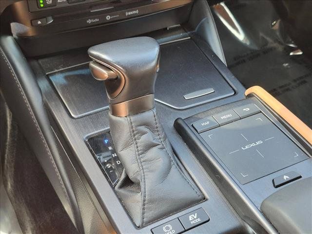 Used 2022 Lexus ES 300h w/ Premium Package FWD image 12