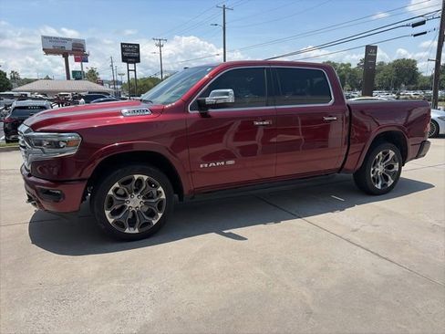 Used 2022 RAM 1500 Limited AWD/4WD image 2