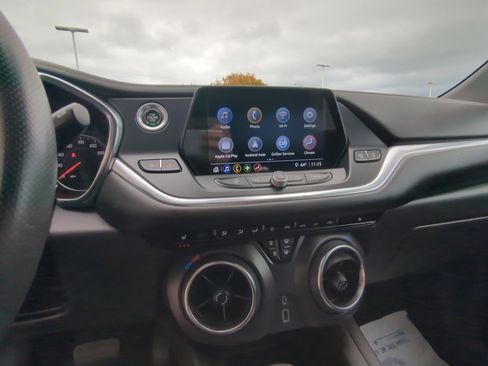 Used 2022 Chevrolet Blazer LT image 17