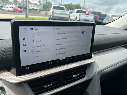 New 2026 Ford Explorer Active AWD/4WD image 37