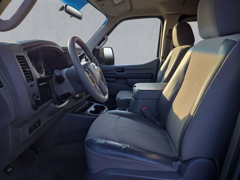 Used 2013 Nissan NV 3500 SV w/ Technology Pkg image 11