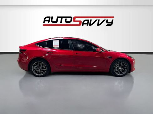 Used 2023 Tesla Model 3 Standard Range image 8