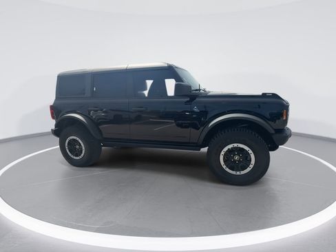 Used 2024 Ford Bronco Black Diamond w/ Sasquatch Package AWD/4WD image 2