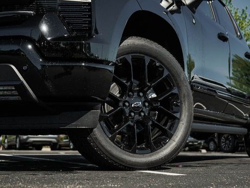New 2026 Chevrolet Silverado 1500 High Country w/ Midnight Edition AWD/4WD image 6