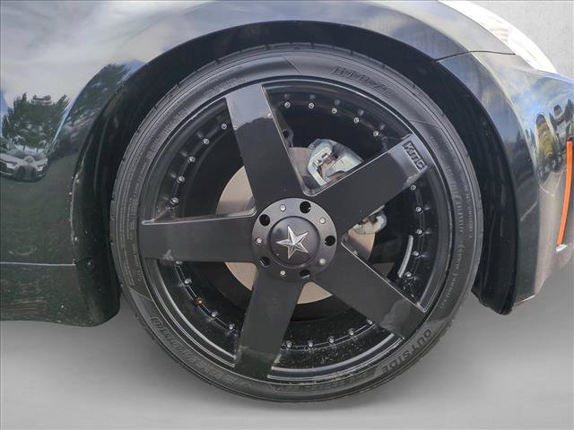Used 2006 Nissan 350Z Touring RWD image 21