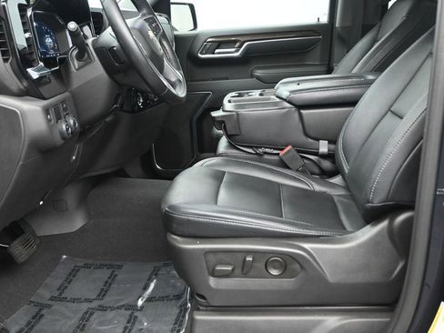 Used 2023 Chevrolet Silverado 1500 LT RWD image 11