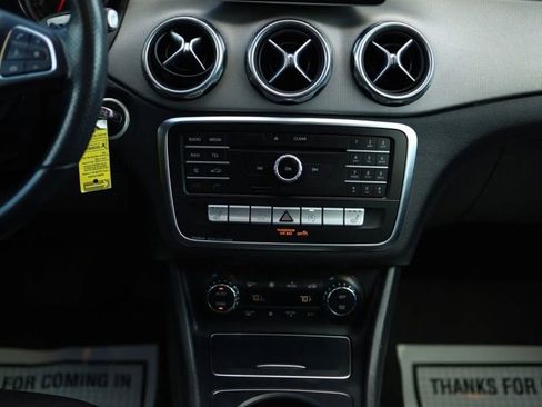 Used 2019 Mercedes-Benz GLA 250 image 39