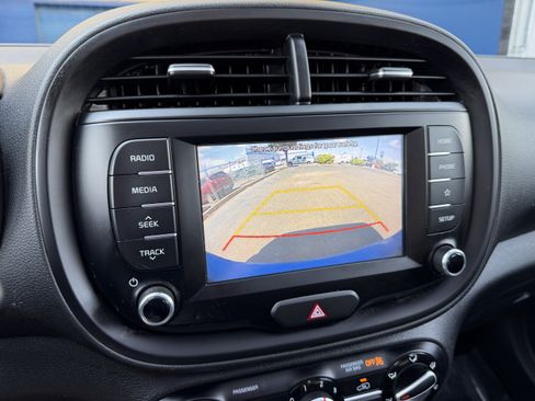 Used 2021 Kia Soul GT-Line FWD image 18