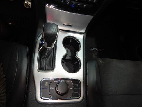 Used 2021 Jeep Grand Cherokee SRT image 22