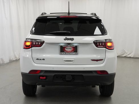 Used 2023 Jeep Compass Trailhawk w/ Sun and Sound Group AWD/4WD image 11