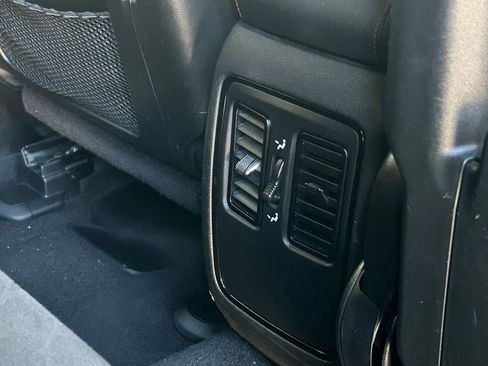 Certified 2023 Dodge Durango GT image 32