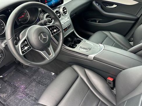 Used 2022 Mercedes-Benz GLC 300 4MATIC image 9