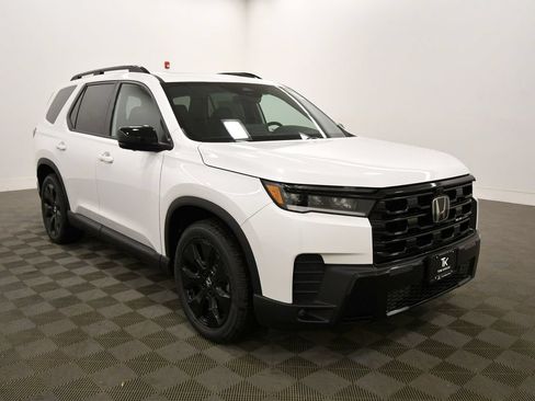 New 2026 Honda Pilot Black Edition image 9