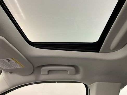 Certified 2025 Ford Maverick Lobo AWD/4WD image 24