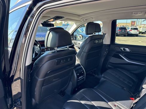 Used 2019 BMW X7 xDrive40i w/ Premium Package image 17