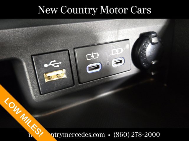 Used 2025 Toyota Highlander XSE AWD/4WD image 24
