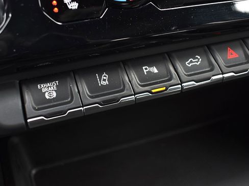 Used 2025 GMC Sierra 2500 Denali w/ Max Trailering Package image 24