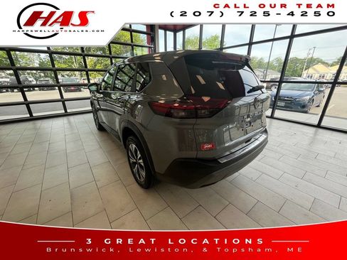Used 2023 Nissan Rogue SV AWD/4WD image 3