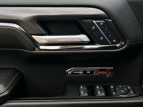 Used 2024 GMC Sierra 1500 AT4 w/ Technology Package image 25
