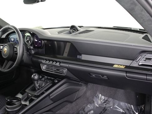 Certified 2024 Porsche 911 GT3 RS RWD image 23