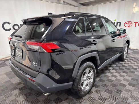 Used 2025 Toyota RAV4 XLE AWD/4WD image 7