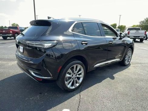 Used 2022 Buick Envision Avenir w/ Technology Package II FWD image 8