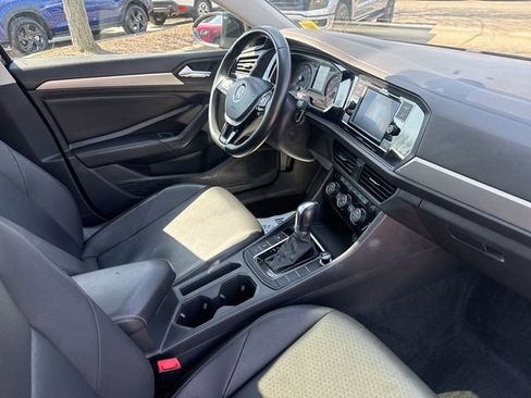 Used 2019 Volkswagen Jetta SE FWD image 28