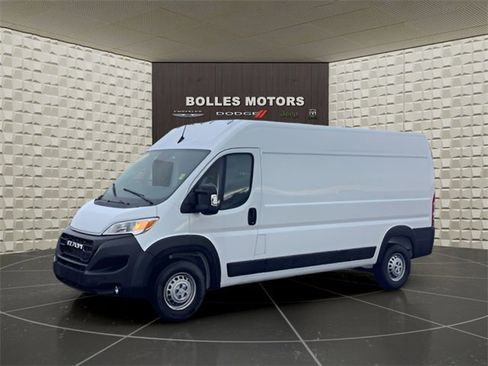 Used 2024 RAM ProMaster 2500 w/ Safety Group image 10