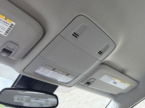 Used 2015 Buick Verano FWD image 16