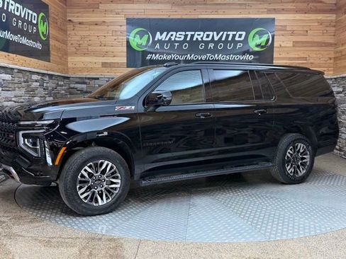 Used 2026 Chevrolet Suburban Z71 w/ Comfort Package AWD/4WD image 5