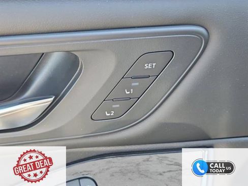 New 2025 Nissan Rogue SL w/ Tech Package AWD/4WD image 30