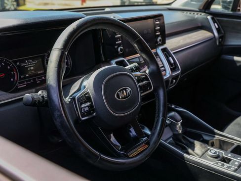 Used 2021 Kia Sorento EX FWD image 14