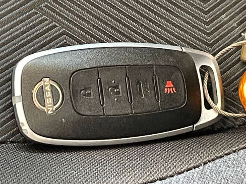 Used 2025 Nissan Versa SV image 21