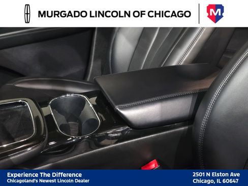 Used 2021 Lincoln Nautilus Reserve w/ Monochromatic Package image 33