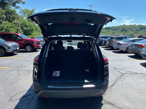 Certified 2021 Nissan Rogue SV w/ Premium Package AWD/4WD image 13