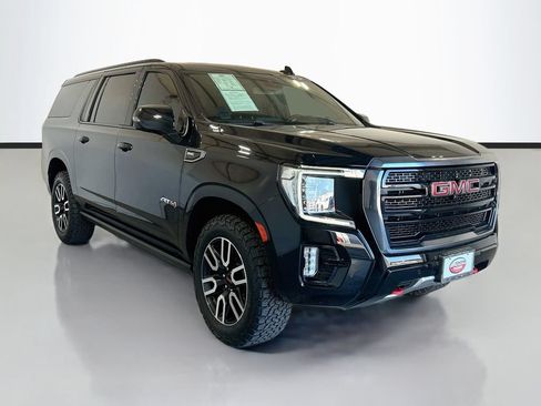 Used 2023 GMC Yukon XL AT4 w/ AT4 Premium Package AWD/4WD image 3