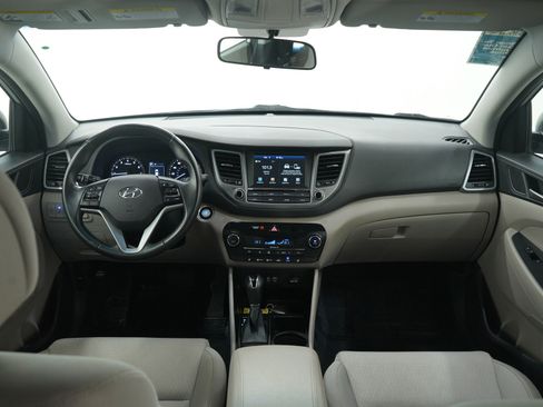 Used 2018 Hyundai Tucson Sport image 14