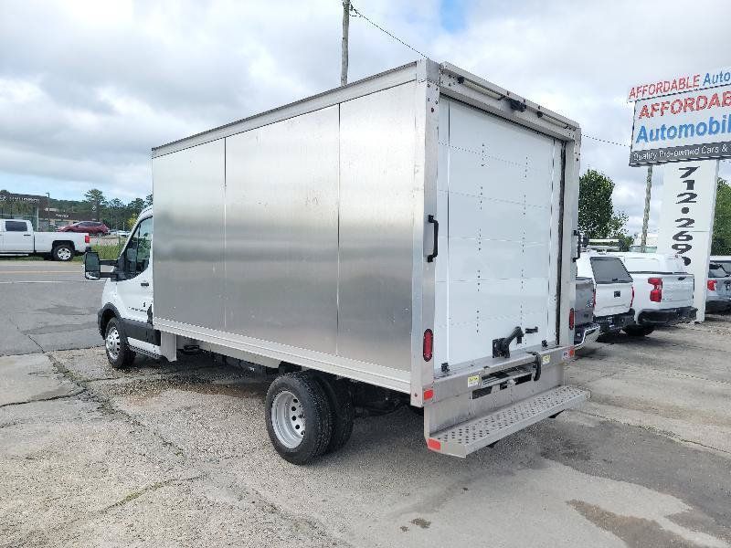 Used 2021 Ford Transit 350 RWD image 5