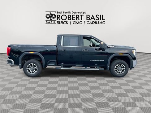 Used 2025 GMC Sierra 2500 SLE w/ SLE Value Package; AWD/4WD image 9