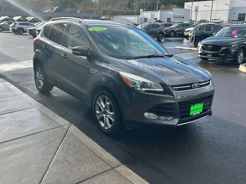 Used 2015 Ford Escape Titanium w/ Equipment Group 301A image 5