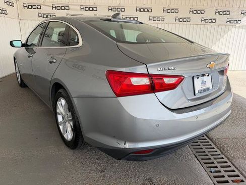 Used 2024 Chevrolet Malibu LT FWD image 2