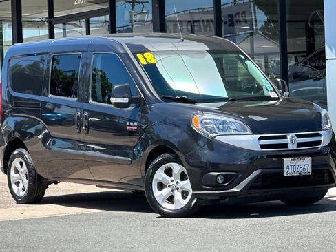 Used 2018 RAM ProMaster City SLT FWD image 2