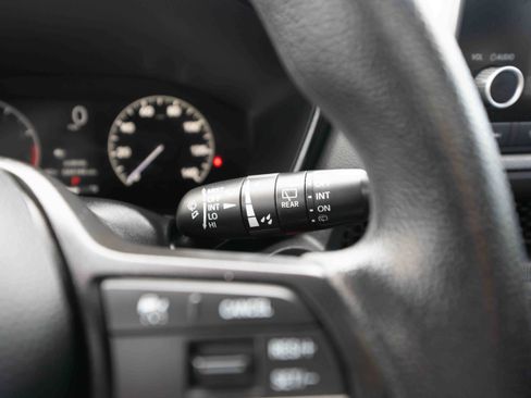 Used 2024 Honda CR-V EX image 14