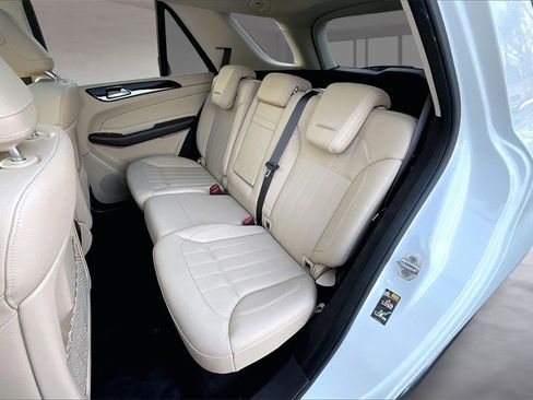 Used 2018 Mercedes-Benz GLE 350 4MATIC image 21