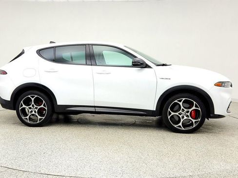 Used 2024 Alfa Romeo Tonale Veloce AWD/4WD image 4