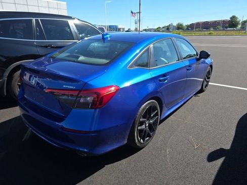 Used 2022 Honda Civic Sport image 4