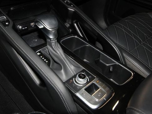 Used 2024 Kia Telluride SX Prestige X-Line image 17