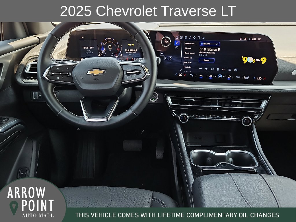 Used 2025 Chevrolet Traverse LT FWD image 20