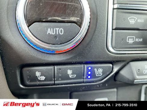 Used 2021 GMC Yukon XL SLT w/ SLT Luxury Plus Package image 38